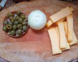 Foto del paso 2 de la receta: BONDIOLA RELLENA CON, PANCETA QUESO, Morrón, ACEITUNAS