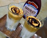 A picture of step 4 of Dalgona Cold coffee.