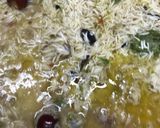 A picture of step 6 of Chicken yakhni pulao.