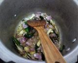 சுரைக்காய் கூட்டு(surakkai koottu recipe in tamil) ரெசிபி ஸ்டேப் 2 புகைப்படம்