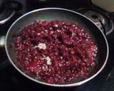 चविष्ट आणि पौष्टिक बीटरूट हलवा..(Beetroot Halwa Recipe In Marathi) रेसिपी स्टेप 9 फोटो 