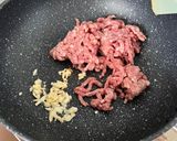 รูปขั้นตอนการทำที่ 2 ของ หมูสับผัดเต้าหู้ไข่