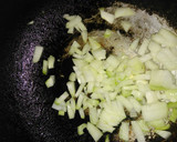 Foto del paso 1 de la receta: Canastitas de pollo y muzarella