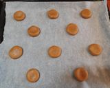 Une image de l'étape 6 de Biscuits moelleux au miel et beurre de cacahuète.