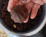 चॉकलेट वालनट मोदक(chocolate walnut modak recipe in hindi) रेसिपी चरण 4 फोटो