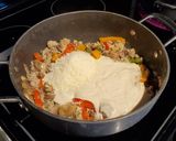 A picture of step 5 of Creamy Sausage Alfredo.