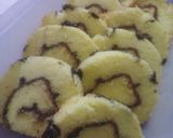 Foto langkah ke 7 dari resep Bolu gulung ekonomis (cuma 3 telur).