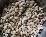 Maharashtrian chavali chi usal (black eyed peas curry) recipe step 1 photo