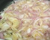 A picture of step 2 of Pattay waly shaljum gosht.