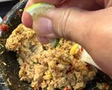 Gambar langkah 3 resipi Sambal Ikan Mangga Muda.