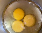 A picture of step 4 of Spanish Omelette/ Tortilla de Patata.