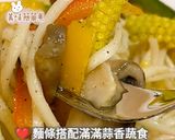 🌶️ 辣味蒜香蔬食菇菇炒麵的食譜步驟14照片