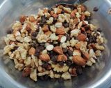 Foto del paso 5 de la receta: Torta pan dulce de frutos secos y chocolate