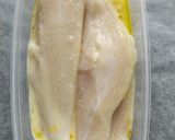 Foto del paso 1 de la receta: Filetes de merluza a la andaluza