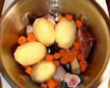 Foto del paso 1 de la receta Cocido de Patatas y Garbanzos Monsieur Cuisine