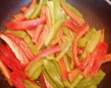 Foto del paso 4 de la receta: Bacalao frito con pimiento sobre crema de puerro