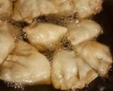 A picture of step 6 of Moong Dal Samosa.