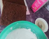A picture of step 3 of Ramadan calendar theme cake.
