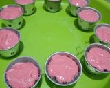 Foto langkah ke 6 dari resep Bolu Kukus Mekar Merah Putih.