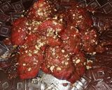 Φωτογραφία βήματος 5 της συνταγής Red velvet μελομακάρονα με κουβερτούρα ♠️💜