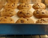 Foto langkah ke 12 dari resep Choco Lava Soft Cookies.