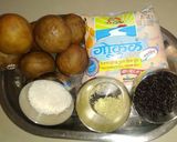 चिकू मिल्क शेक (CHIKU MILKSHAKE RECIPE IN MAARTHI) रेसिपी स्टेप 1 फोटो 