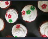 A picture of step 3 of Mawa cup cakes.