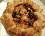 A picture of step 3 of Sun-dried tomato, scamorza and aubergine pie.