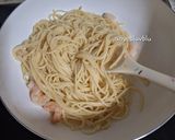 Foto langkah ke 4 dari resep 360. Prawn Spaghetti Aglio Olio.