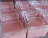 Foto langkah ke 2 dari resep Puding Susu Stroberi.