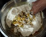 મેથી દૂધી કોથમીર ના મુઠીયા (Methi Dudhi Kothmir Muthiya Recipe In Gujarati) રેસીપી સ્ટેપ2ફોટો