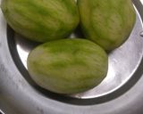 आम का खट्टा मीठा अचार (Aam ka khatta meetha achar recipe in Hindi) रेसिपी चरण 1 फोटो