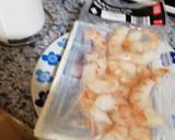 Foto del paso 3 de la receta: Langostinos con gulas