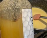 Foto del paso 1 de la receta: Panna Cotta de miel con salsa de fresa