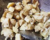 जीरा आलू (Jeera aloo recipe in hindi) रेसिपी चरण 3 फोटो