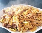 A picture of step 6 of Easy Soy Sauce Stir-Fried Udon with Frozen Udon.