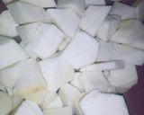 A picture of step 1 of Yam and beans porridge.