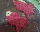 A picture of step 6 of Beet root with flower and fish.