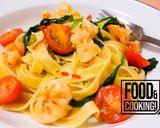Foto del paso 5 de la receta: Tagliatelle con Langostinos y Espinacas