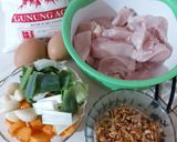 Foto langkah ke 1 dari resep Sempol Ayam Crispy.