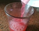 A picture of step 3 of Pomogranate juice.