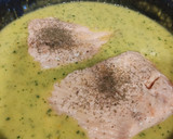Foto del paso 3 de la receta: Salmón a la naranja con patatas al romero y tomillo