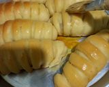 Foto langkah ke 9 dari resep Roti Manis isi Pisang.