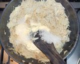 A picture of step 4 of Lauki ka halwa (Bottle gourd).