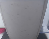 A picture of step 1 of Dates banana shake.