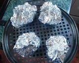 Jacket potato (héjában sült krumpli) recept fázis 3 fotója