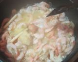 Foto langkah ke 4 dari resep Tumis Udang Kelor.