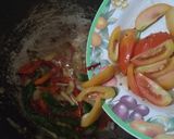 Foto langkah ke 5 dari resep Tumis Pindang Goreng.