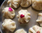 A picture of step 4 of Modak (Ukdiche Modak).