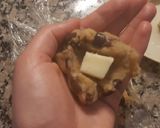 Foto del paso 4 de la receta: Pancitos de queso y aceitunas